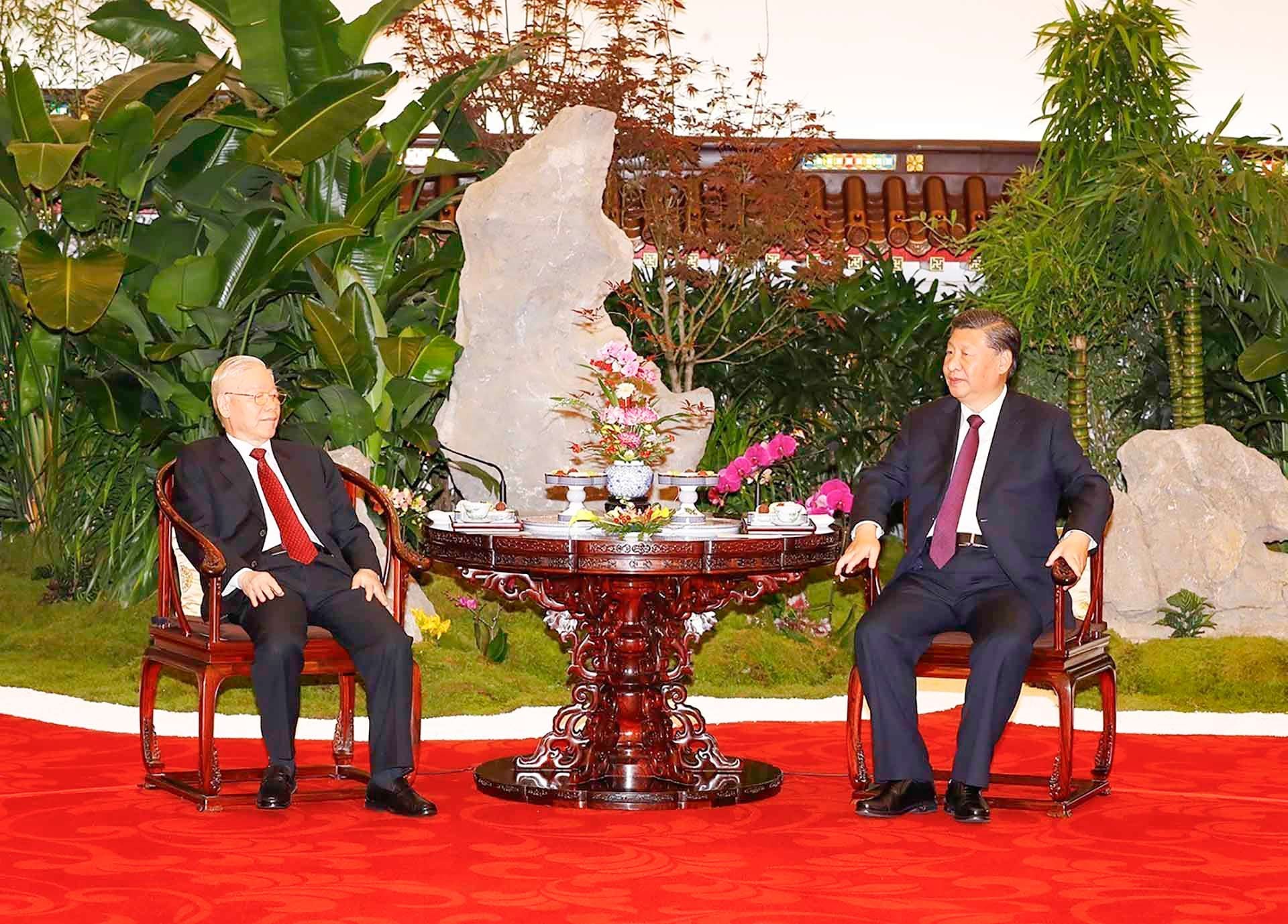 “Tổng Bí thư Tập Cận Bình rất mong gặp Tổng Bí thư Nguyễn Phú Trọng”, Đại sứ Hùng Ba. “Tổng Bí thư Tập Cận Bình rất mong gặp Tổng Bí thư Nguyễn Phú Trọng”, Đại sứ Hùng Ba.