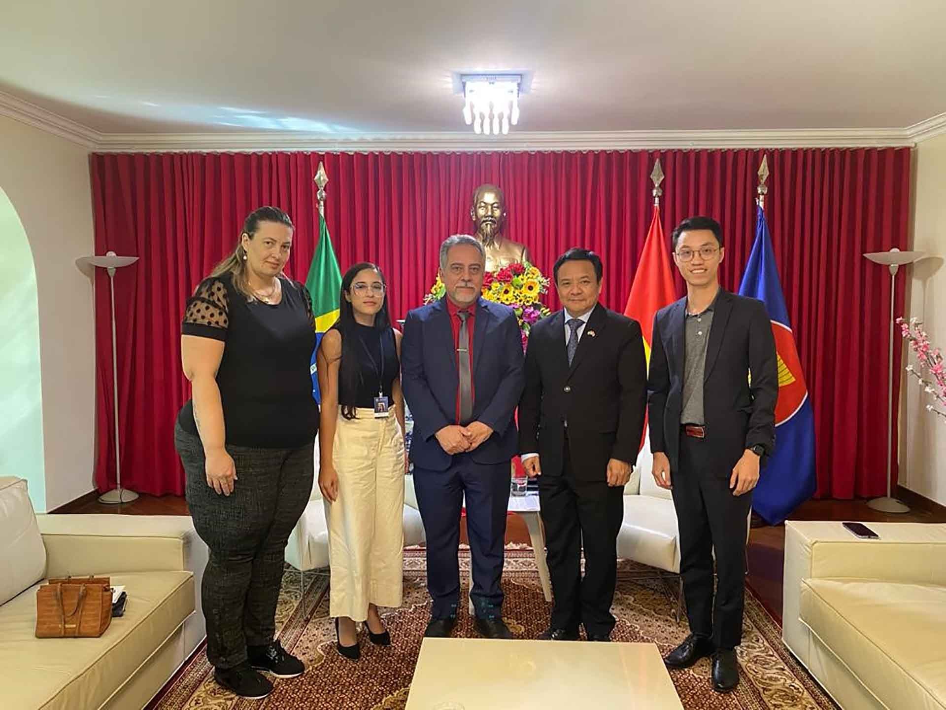 Tăng cường thúc đẩy hợp tác kinh tế thương mại Việt Nam-Brazil