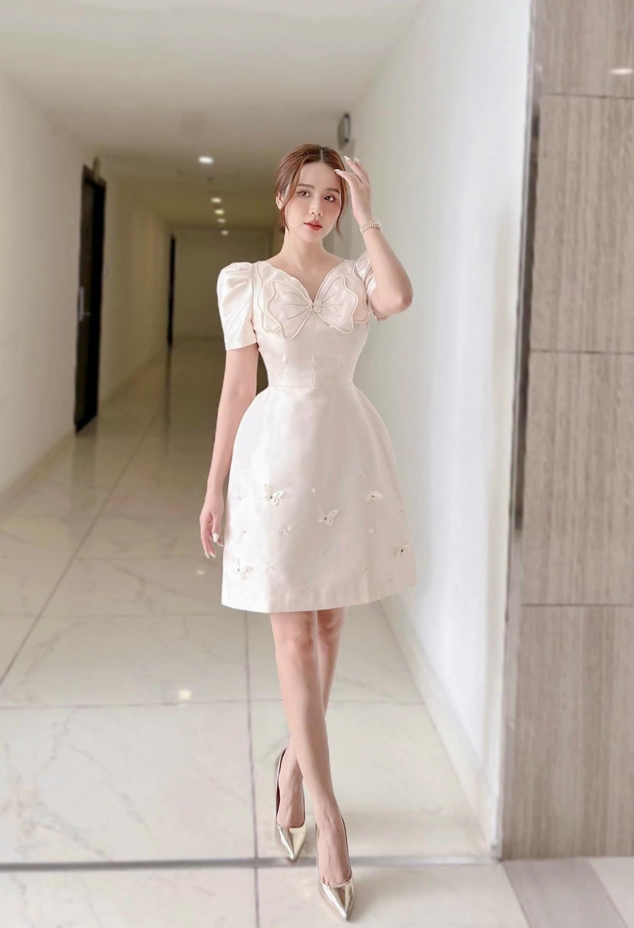 Nhan sắc Phan Minh Huyền