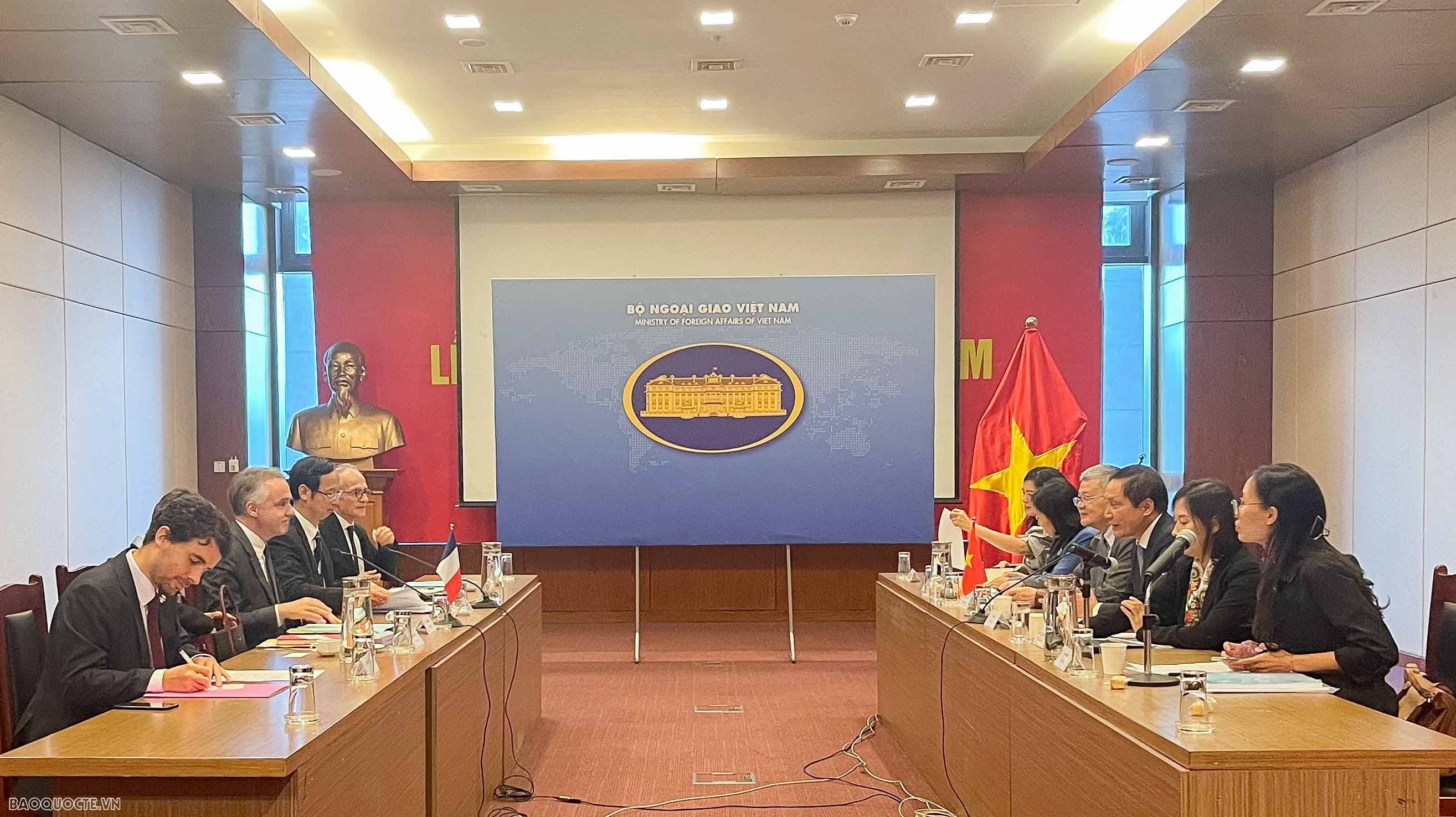 Phiên tham vấn chính trị Việt Nam-Pháp lần đầu tiên