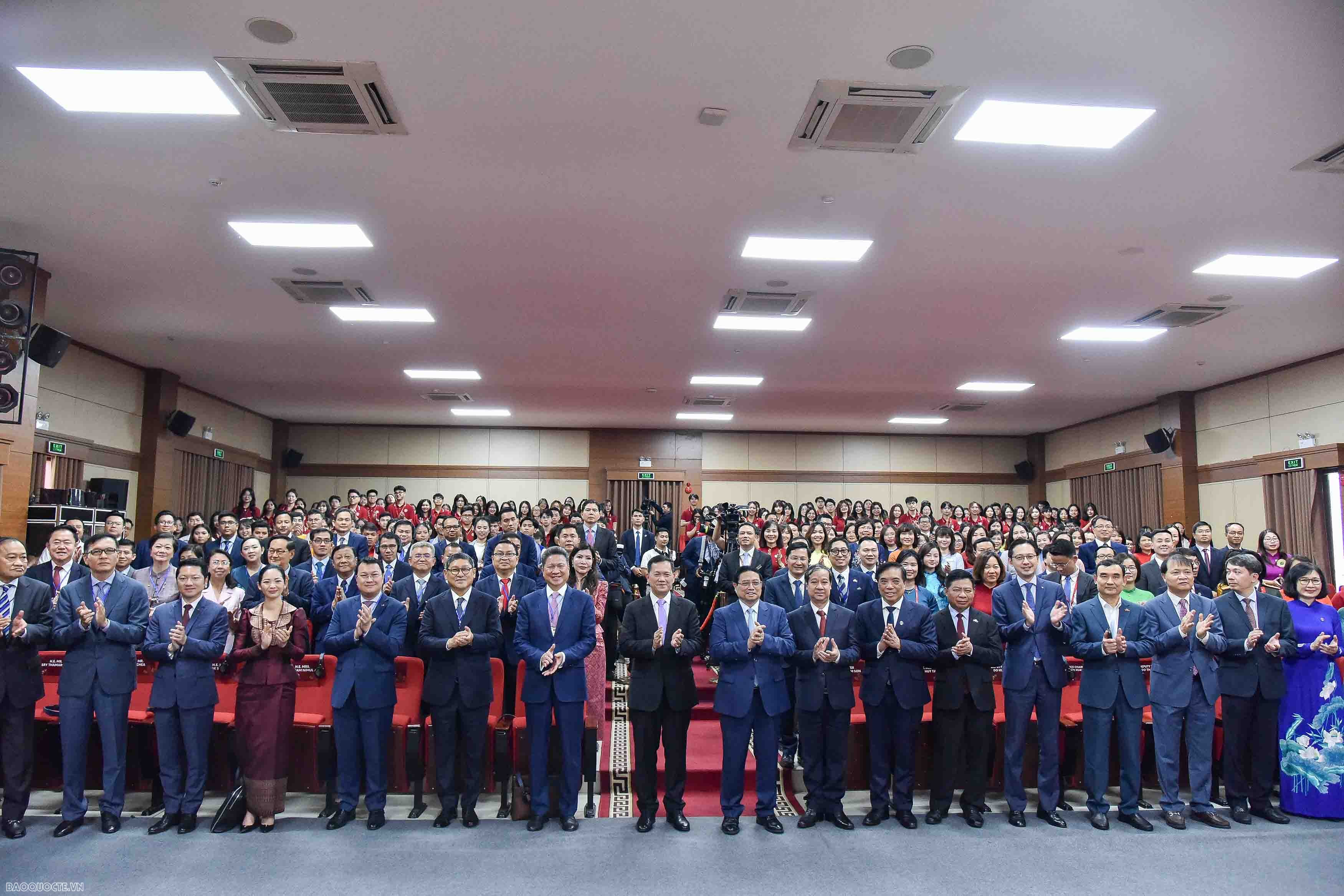 Thủ tướng Campuchia: Không có sức khỏe, kiến thức, năng lực thì đất nước không thể phát triển