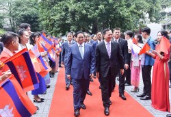 Thủ tướng Campuchia: Không có sức khỏe, kiến thức, năng lực thì đất nước không thể phát triển