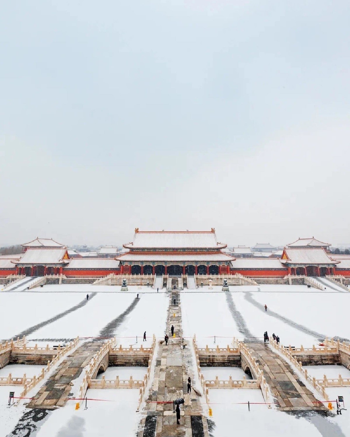 Ngày 10/12, Bắc Kinh đón trận tuyết đầu tiên trong năm 2023, là sự kiện được mong chờ với người dân Trung Quốc và du khách quốc tế. Ngày 10/12, Bắc Kinh đón trận tuyết đầu tiên trong năm 2023, là sự kiện được mong chờ với người dân Trung Quốc và du khách quốc tế.