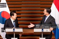 Điểm tin thế giới sáng 14/12: Ấn Độ hoãn đăng cai Thượng đỉnh Bộ tứ, Mỹ-châu Phi 'được mùa', Thụy Sỹ có tân Tổng thống