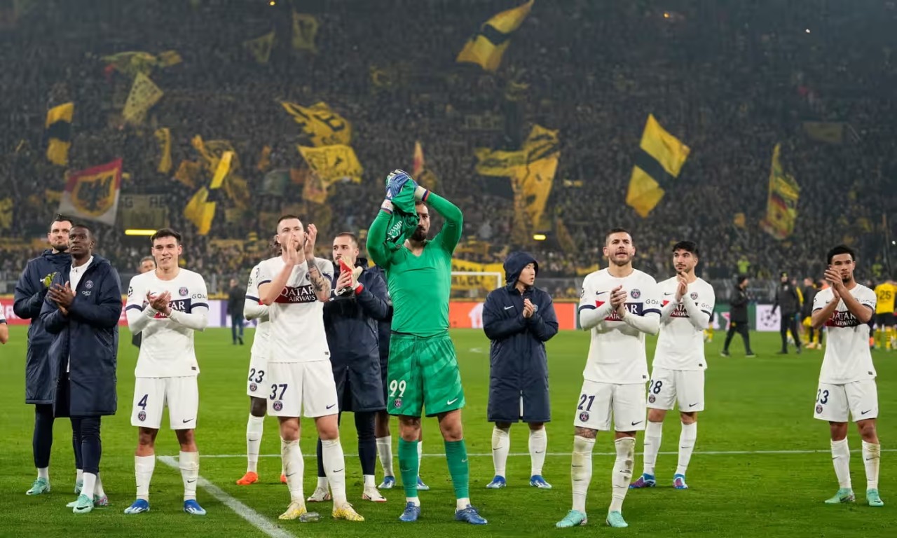 Những thành tích ấn tượng của 16 đội bóng tham dự vòng 1/8 Champions League mùa giải 2023/24 Những thành tích ấn tượng của 16 đội bóng tham dự vòng 1/8 Champions League mùa giải 2023/24