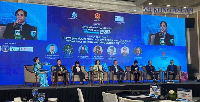 Thúc đẩy giải pháp công nghệ phục vụ phát triển bền vững điện mặt trời và điện gió tại Việt Nam