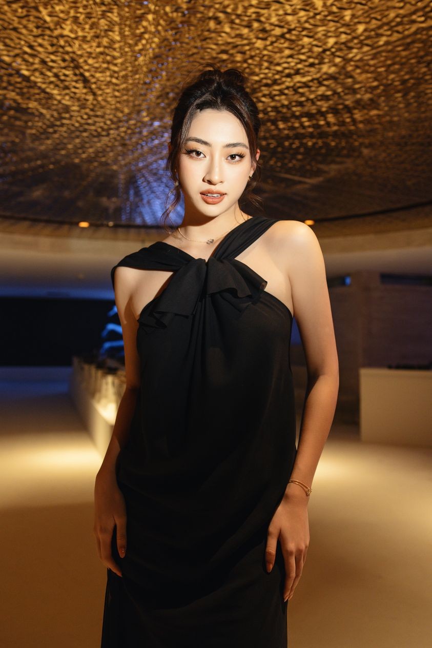 Hoa hậu Lương Thùy Linh