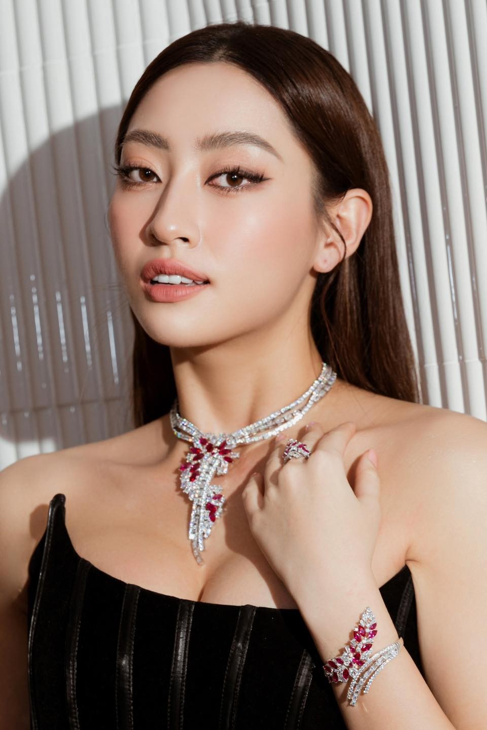 Hoa hậu Lương Thùy Linh