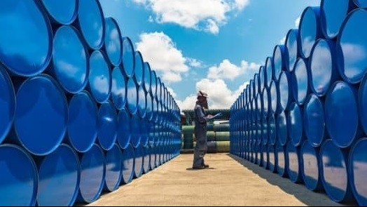 gia xang dau hom nay 292 xang trong nuoc cho gia moi my du tru vang den doi dao