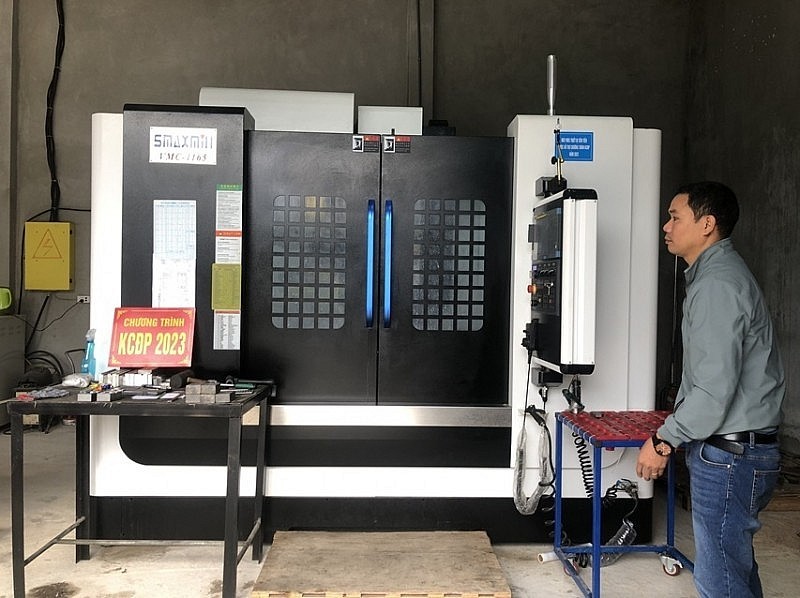 Trung tâm Khuyến công và Tiết kiệm năng lượng tỉnh Thanh Hóa hỗ trợ cho Công ty TNHH sản xuất và Thương mại HT Đại Phát ứng dụng máy móc thiết bị tiên tiến. (Nguồn: Báo Công Thương)