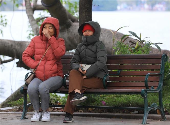 Người Hà Nội trong đợt rét đậm đầu Đông