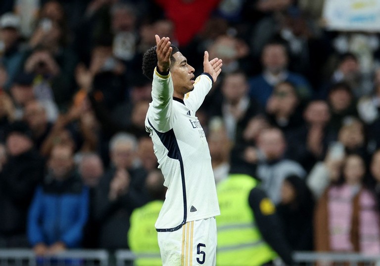 Pha ăn mừng quen thuộc của tiền vệ người Anh