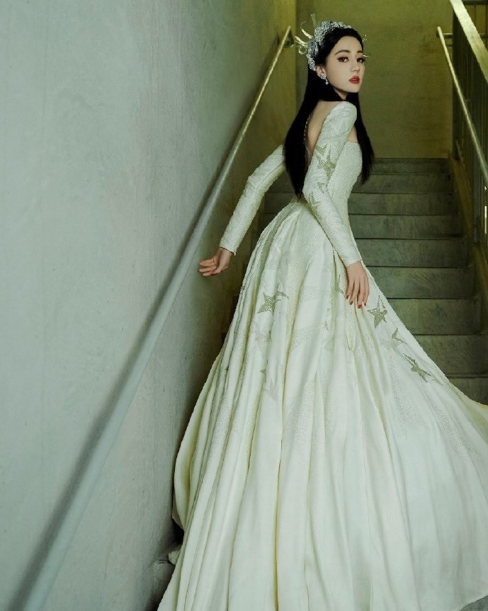 Địch Lệ Nhiệt Ba