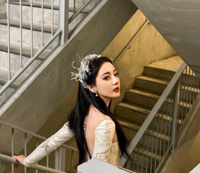 Địch Lệ Nhiệt Ba