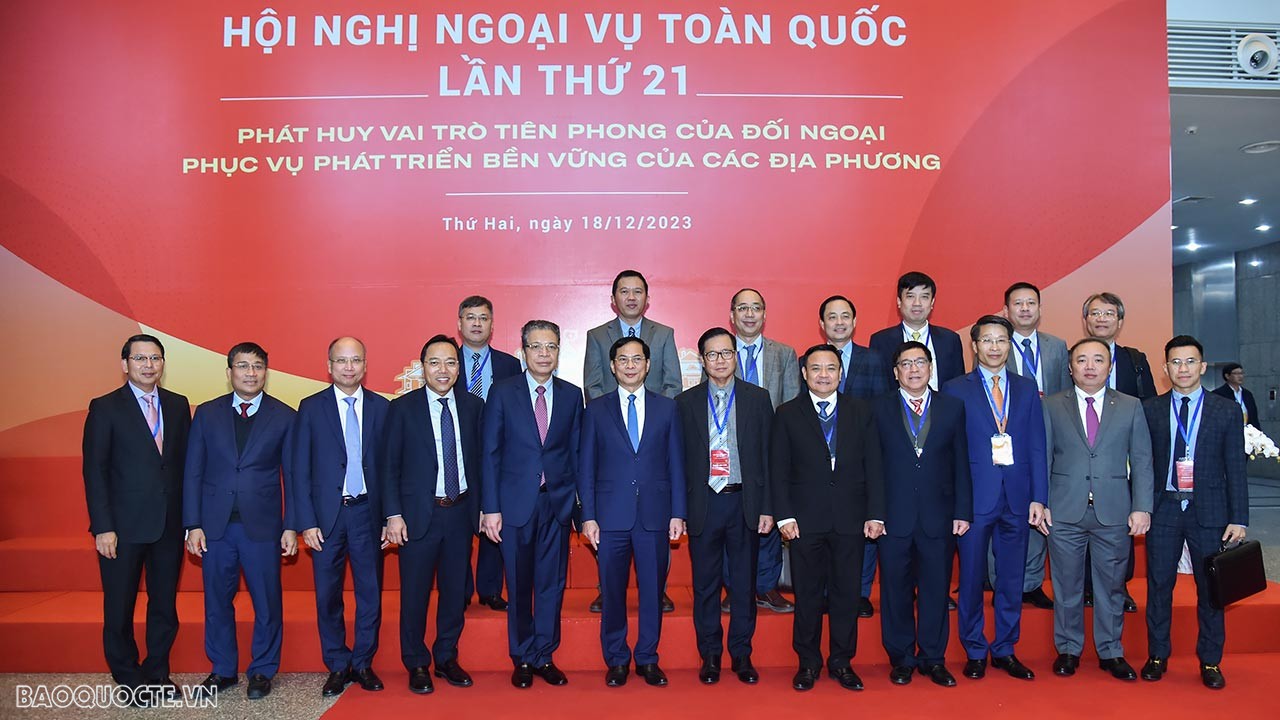 Toàn cảnh Hội nghị Ngoại vụ toàn quốc lần thứ 21 sáng ngày 18/12 qua ảnh