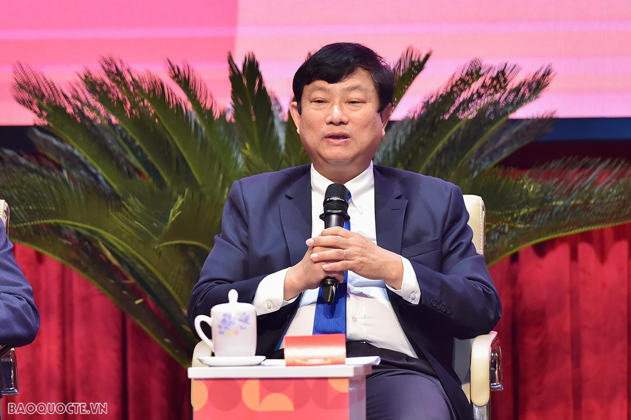 (Trực tuyến) Đẩy mạnh công tác đối ngoại và hội nhập quốc tế đáp ứng yêu cầu phát triển của các địa phương trong tình hình mới (Trực tuyến) Đẩy mạnh công tác đối ngoại và hội nhập quốc tế đáp ứng yêu cầu phát triển của các địa phương trong tình hình mới