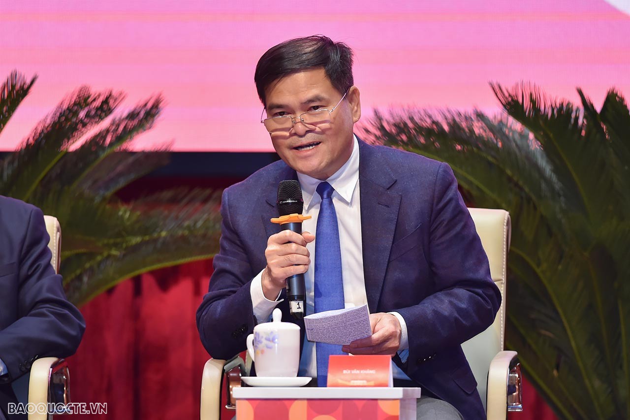 (Trực tuyến) Đẩy mạnh công tác đối ngoại và hội nhập quốc tế đáp ứng yêu cầu phát triển của các địa phương trong tình hình mới (Trực tuyến) Đẩy mạnh công tác đối ngoại và hội nhập quốc tế đáp ứng yêu cầu phát triển của các địa phương trong tình hình mới