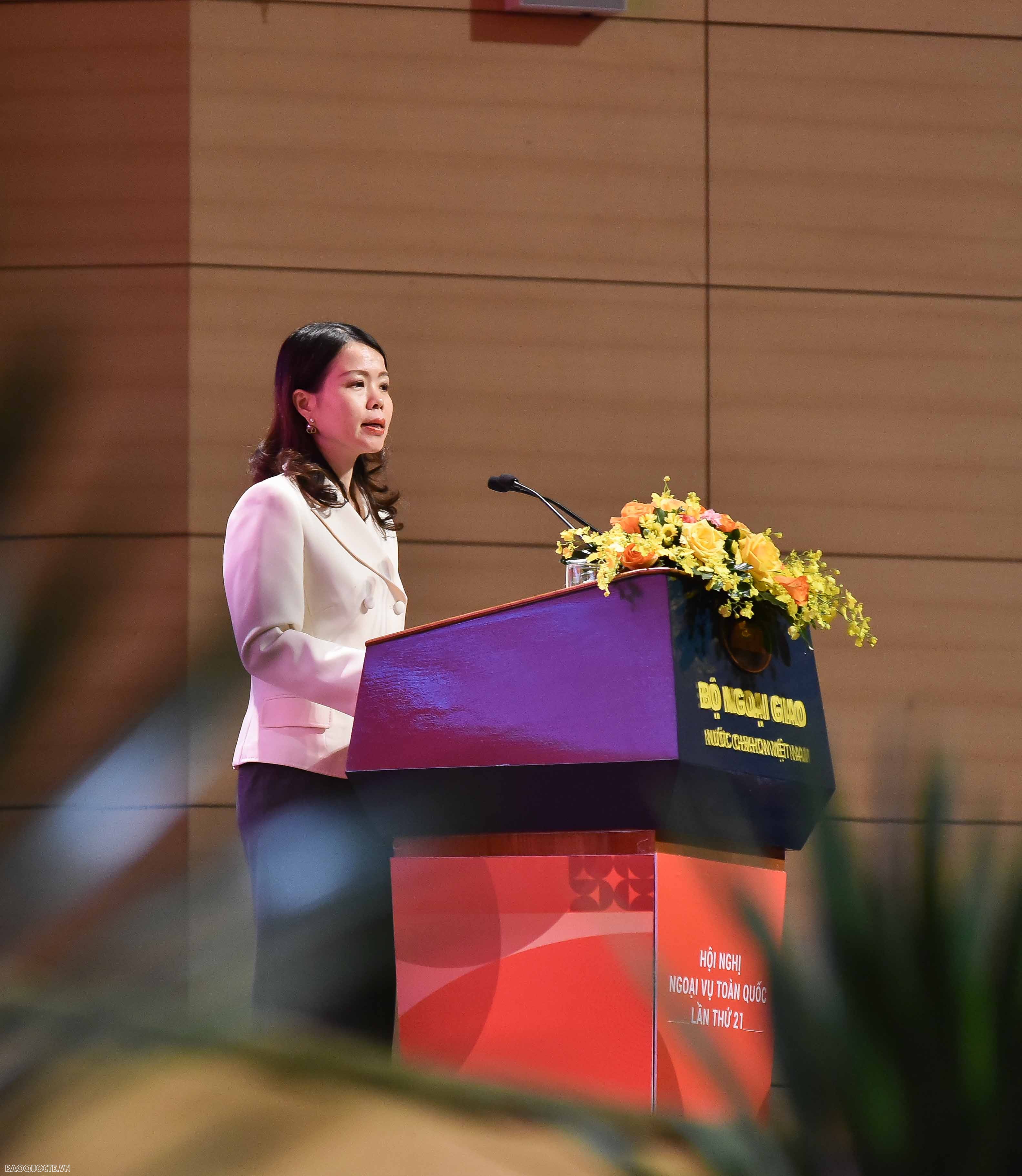 (Trực tuyến) Tăng cường thu hút đầu tư chất lượng cao hướng tới mục tiêu phát triển xanh và bền vững của địa phương (Trực tuyến) Tăng cường thu hút đầu tư chất lượng cao hướng tới mục tiêu phát triển xanh và bền vững của địa phương