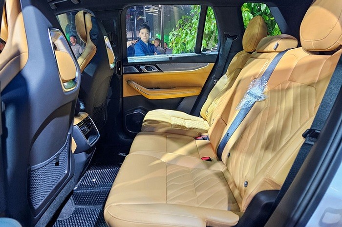 Cận cảnh Lynk & Co 09 vừa ra mắt tại Việt Nam, giá 2,199 tỷ đồng