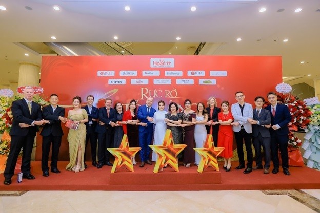 Hoan TT ra mắt loạt thực phẩm và hàng tiêu dùng mới từ Australia và Hàn Quốc