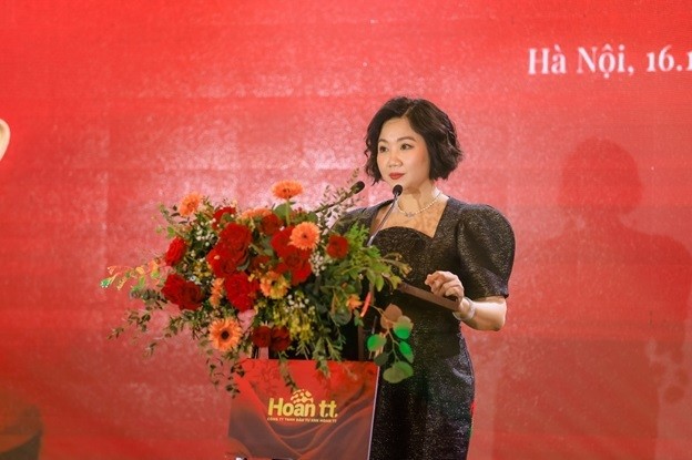 Hoan TT và hành trình 4 năm 'rực rỡ tỏa sáng'