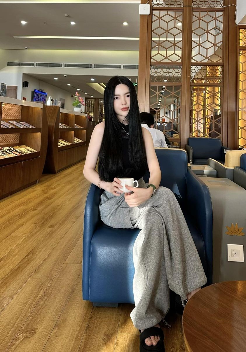 Nhan sắc bạn gái Quang Hải