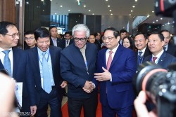 Toàn cảnh Thủ tướng Phạm Minh Chính tham dự Phiên toàn thể Ngoại giao Kinh tế phục vụ phát triển đất nước