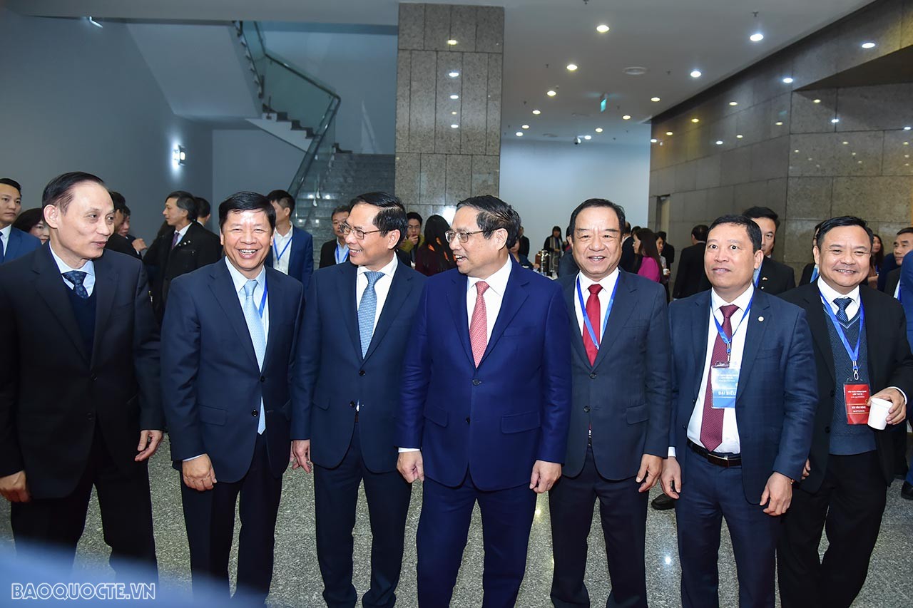 Toàn cảnh Thủ tướng Phạm Minh Chính tham dự Phiên toàn thể Ngoại giao Kinh tế phục vụ phát triển đất nước