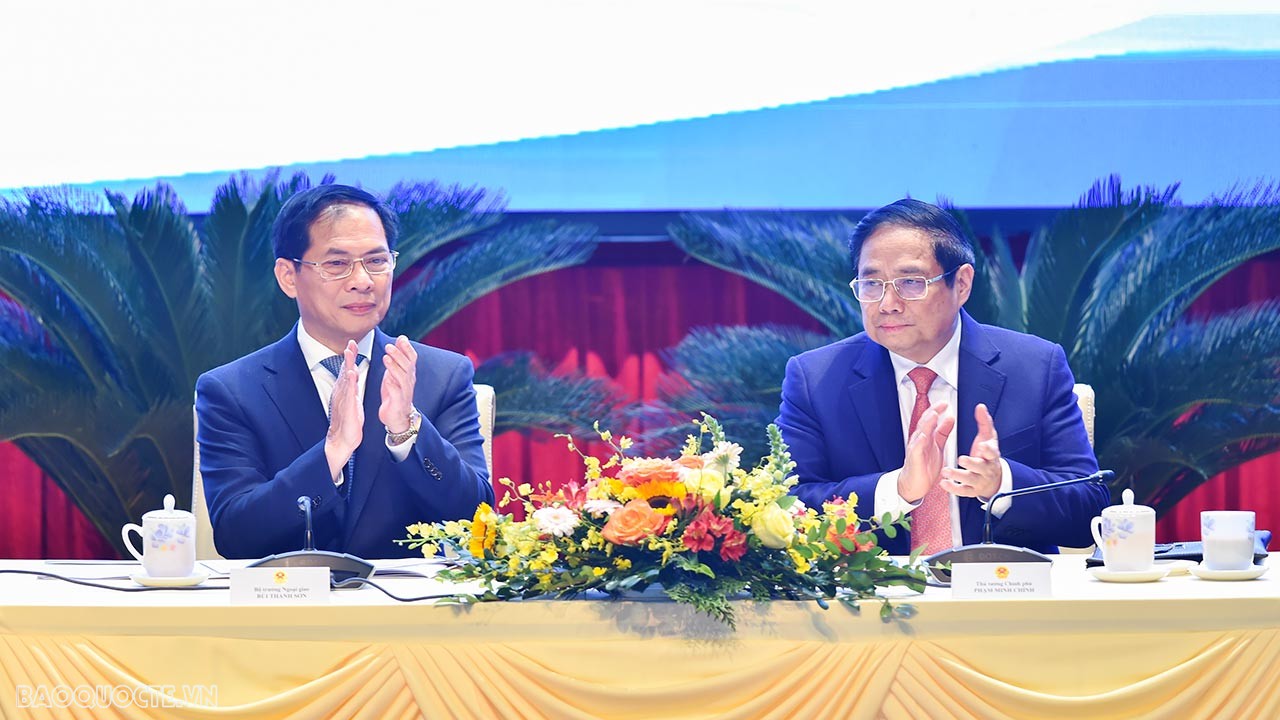 Toàn cảnh Thủ tướng Phạm Minh Chính tham dự Phiên toàn thể Ngoại giao Kinh tế phục vụ phát triển đất nước