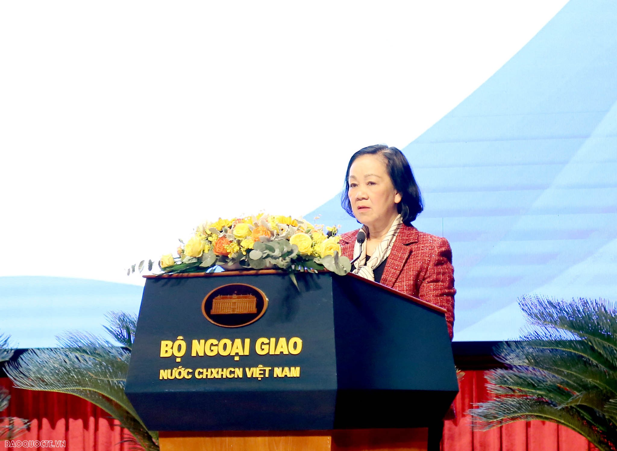 hoi nghi ngoai giao 32 cong tac xay dung dang gop phan hien thuc hoa tam nhin va khat vong phat trien dat nuoc