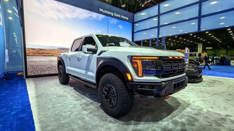 Chi tiết Ford F-150 Raptor R 2024 mạnh 730 mã lực, giá từ 1,946 tỷ đồng Chi tiết Ford F-150 Raptor R 2024 mạnh 730 mã lực, giá từ 1,946 tỷ đồng
