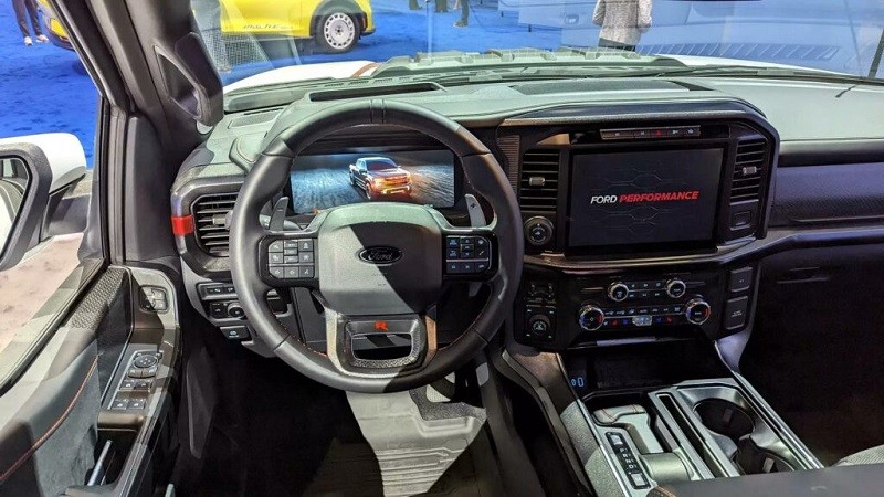 Chi tiết Ford F-150 Raptor R 2024 mạnh 730 mã lực, giá từ 1,946 tỷ đồng Chi tiết Ford F-150 Raptor R 2024 mạnh 730 mã lực, giá từ 1,946 tỷ đồng