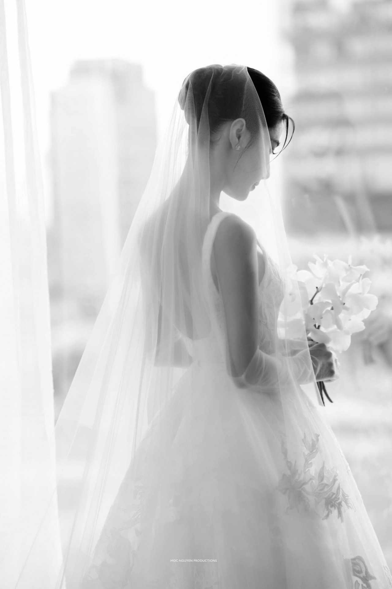 Ngắm ảnh cưới đẹp nên thơ của Diễm My 9X