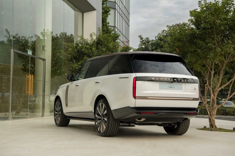 Cận cảnh Range Rover SV ra mắt tại Việt Nam, giá từ 16,869 tỷ đồng