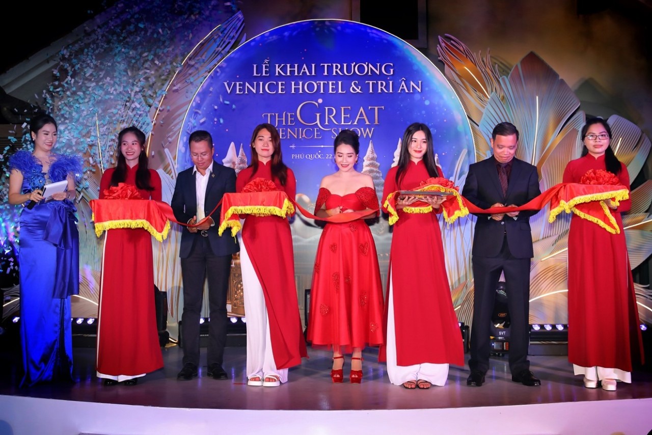 Khai trương công trình khách sạn Venice Hotel Phú Quốc và khai mạc chợ đêm bên biển Vui-Fest Bazaar Khai trương khách sạn Venice Hotel Phú Quốc và khai mạc chợ đêm bên biển Vui-Fest Bazaar