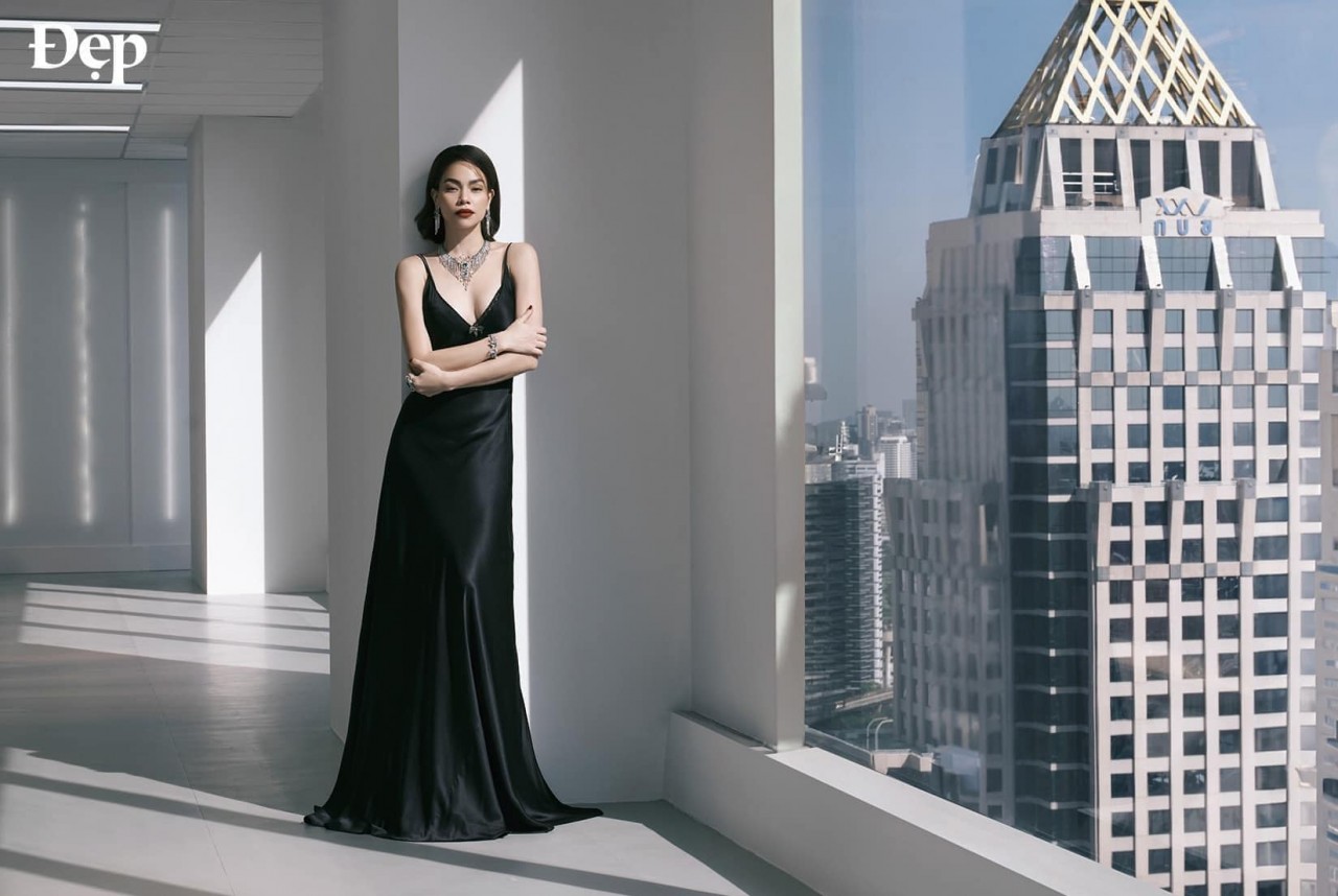 Sắc vóc 'cực phẩm' của ca sĩ Hồ Ngọc Hà