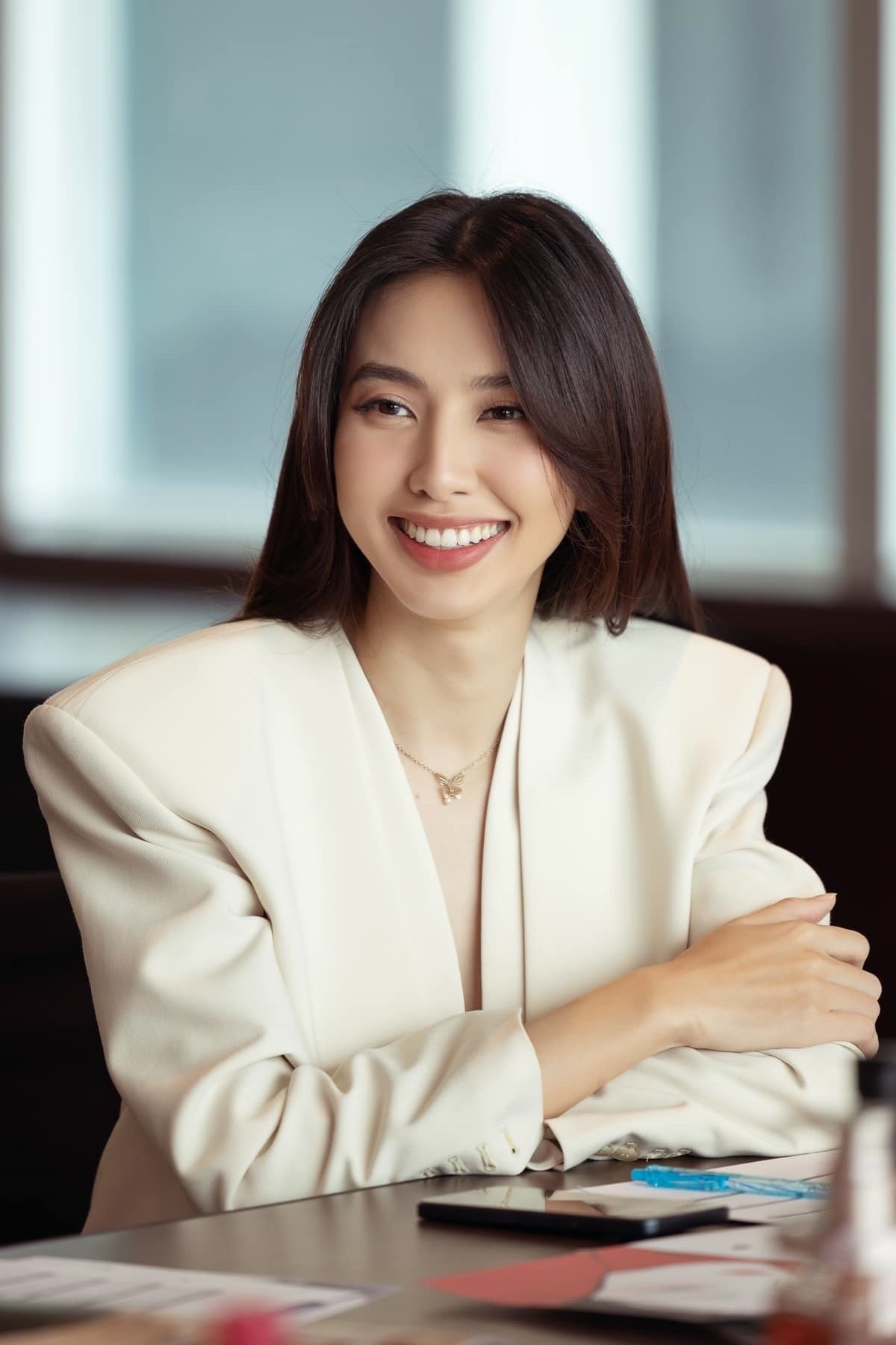 Hoa hậu Thùy Tiên thăng hạng nhan sắc, trưởng thành phong cách ở tuổi 25