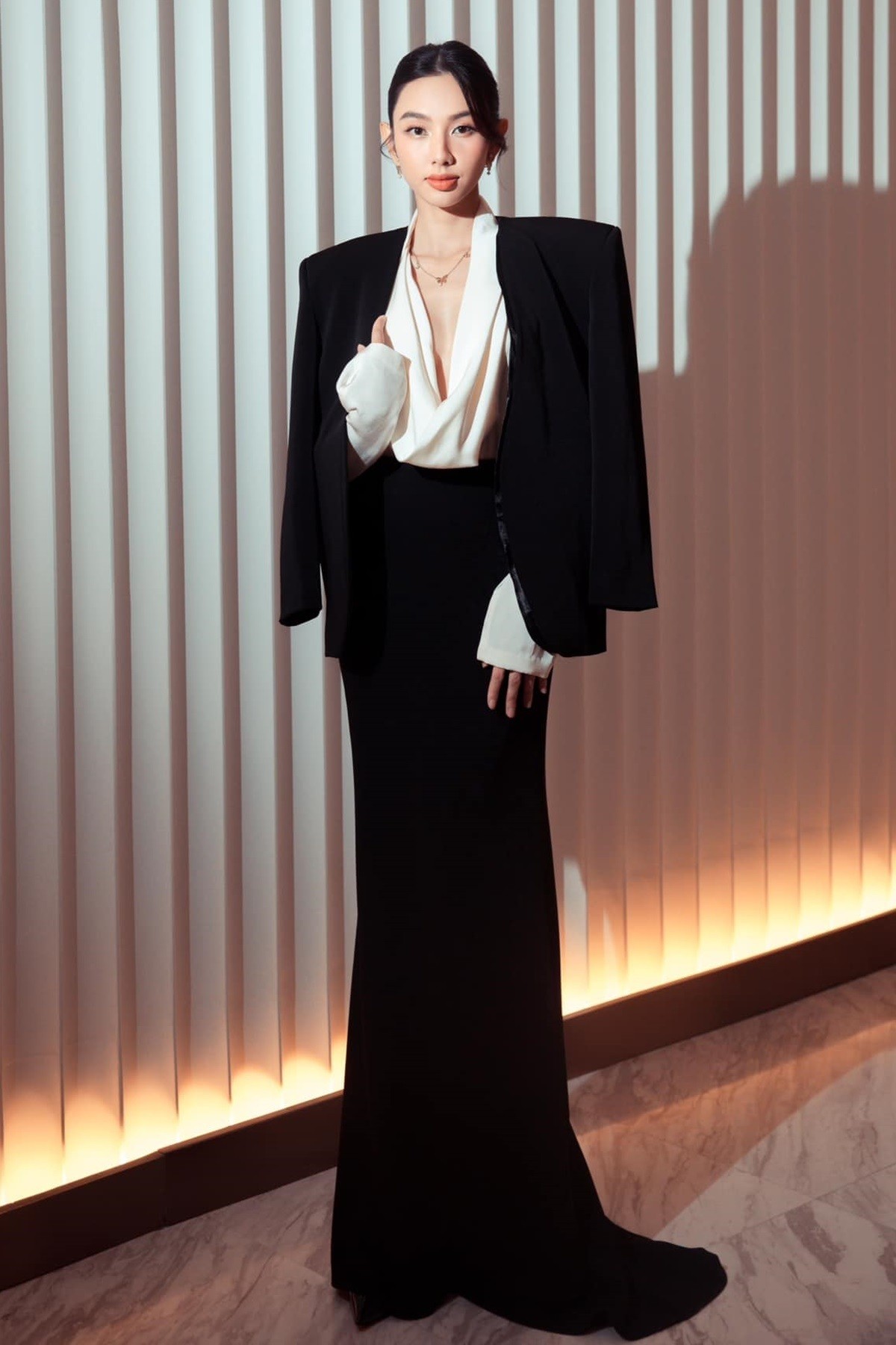 Hoa hậu Thùy Tiên thăng hạng nhan sắc, trưởng thành phong cách ở tuổi 25