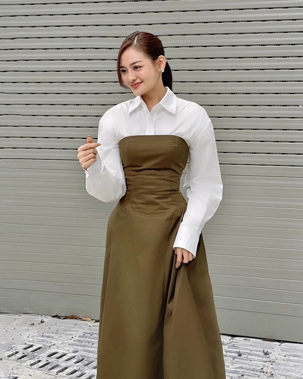 Chúng ta của 8 năm sau: Tạo hình, phong cách thời trang đối lập của Phan Minh Huyền và Thùy Anh