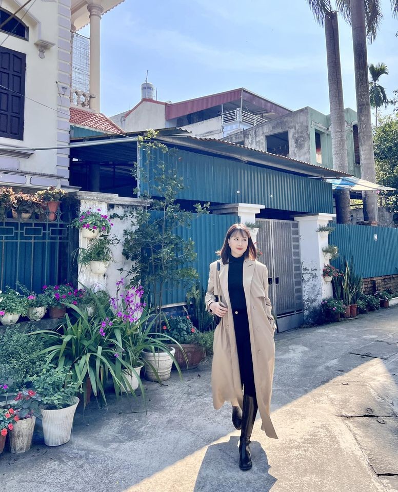 Sao Việt: Sao Việt: Hồng Diễm mặc gì mà hot thế?