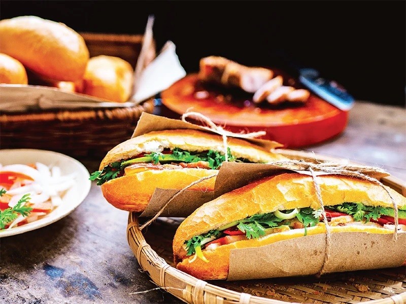 Giải thưởng Taste Atlas 2023/24: Bánh mì kẹp thịt Việt Nam trong top 14 món ăn ngon nhất thế giới Giải thưởng Taste Atlas 2023/24: Bánh mì kẹp thịt Việt Nam trong top 14 món ăn ngon nhất thế giới