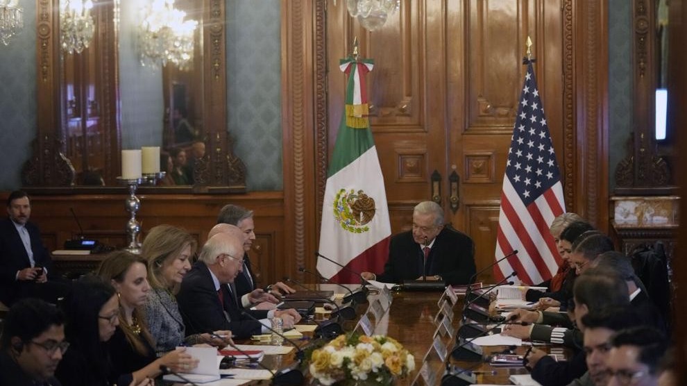 ngoai truong mexico kho khan kinh te va bat on chinh tri la nguyen nhan chinh cua nan di cu