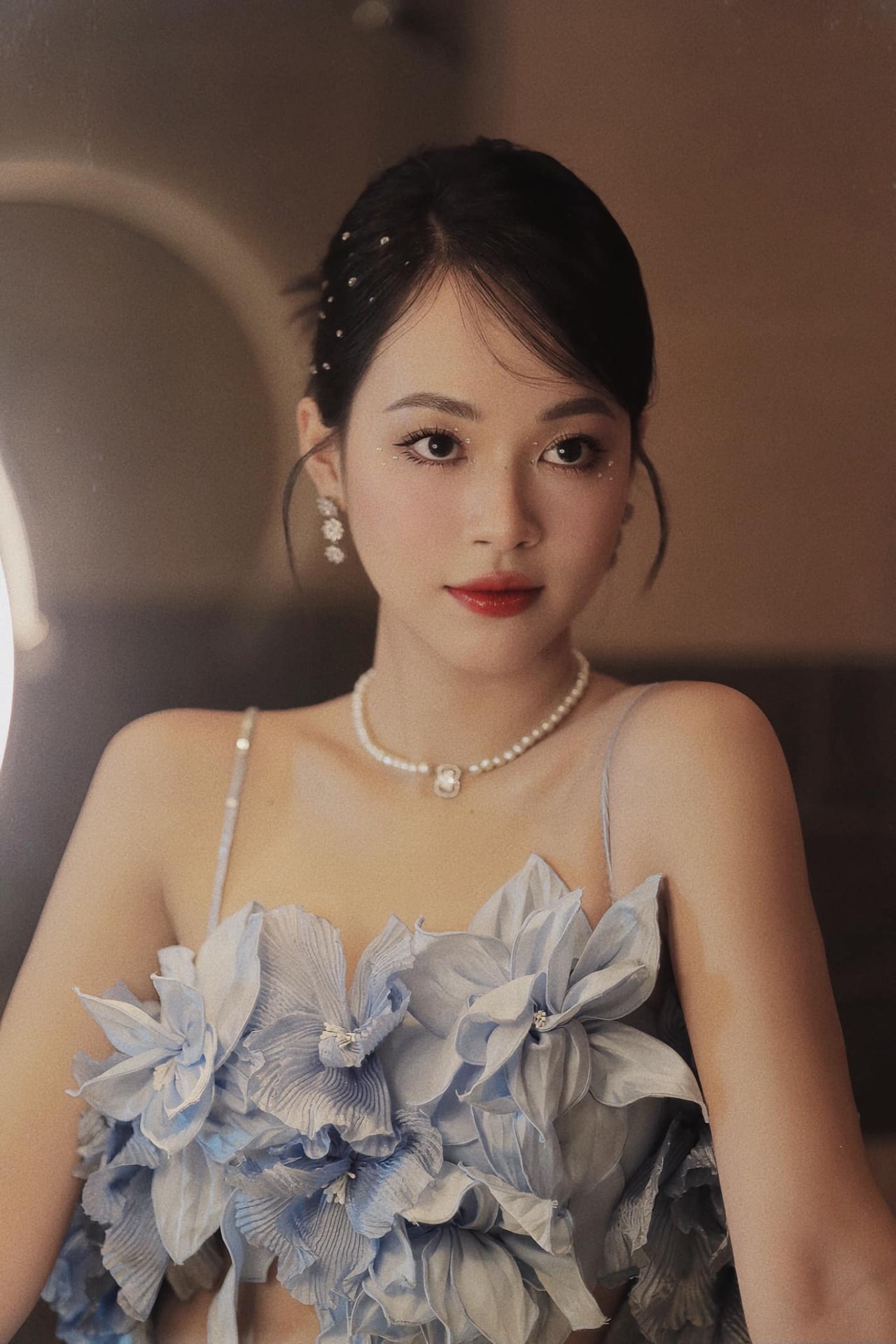 Á hậu Trịnh Thùy Linh