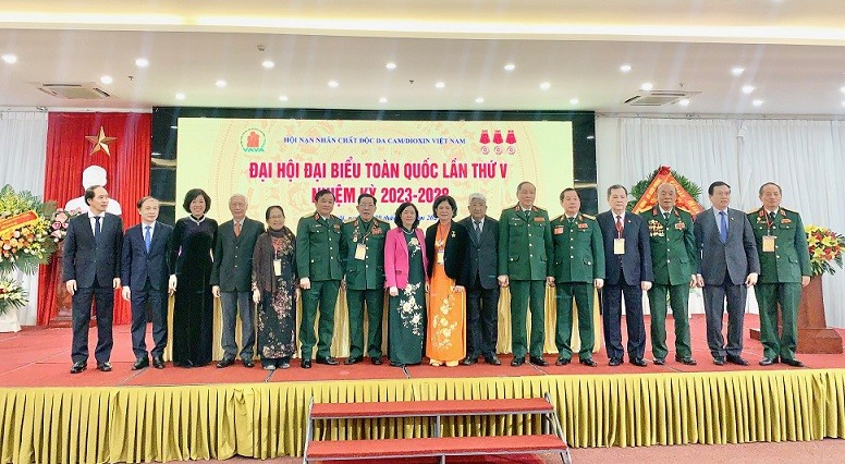 Tinh thần đoàn kết, nghĩa tình, trách nhiệm, hướng về nạn nhân chất độc da cam Tinh thần đoàn kết, nghĩa tình, trách nhiệm, hướng về nạn nhân chất độc da cam
