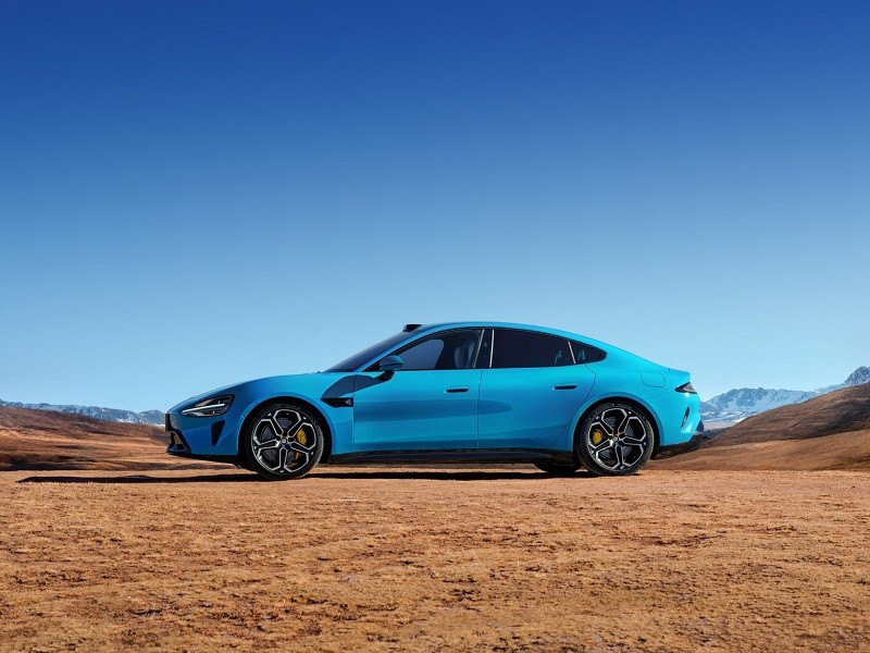 Xiaomi trình làng mẫu xe điện đầu tiên Xiaomi SU7, cạnh tranh với Porsche Taycan Xiaomi trình làng mẫu xe điện đầu tiên Xiaomi SU7, cạnh tranh với Porsche Taycan