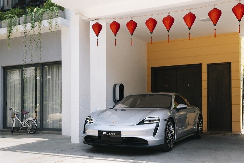 Triệu hồi xe điện Porsche Taycan tại Việt Nam để kiểm tra tình trạng pin.