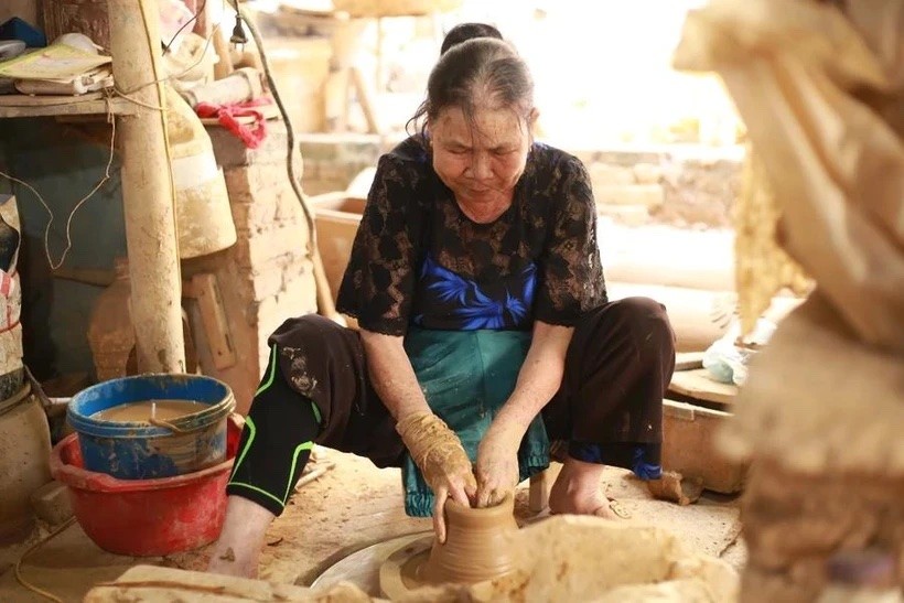 Triển lãm gốm Hương Canh, tôn vinh nghề gốm thủ công truyền thống hiếm hoi của Việt Nam Triển lãm gốm Hương Canh, tôn vinh nghề gốm thủ công truyền thống hiếm hoi của Việt Nam