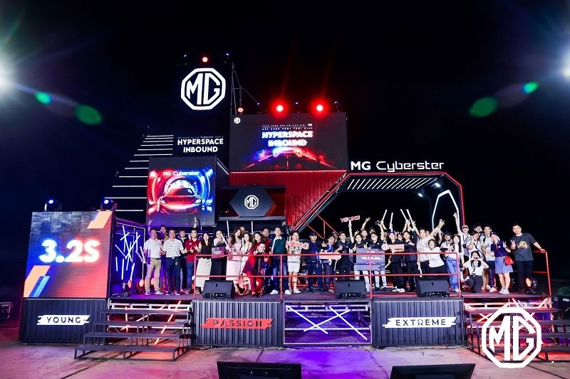 Xe thể thao điện mui trần MG Cyberster trình làng tại Việt Nam