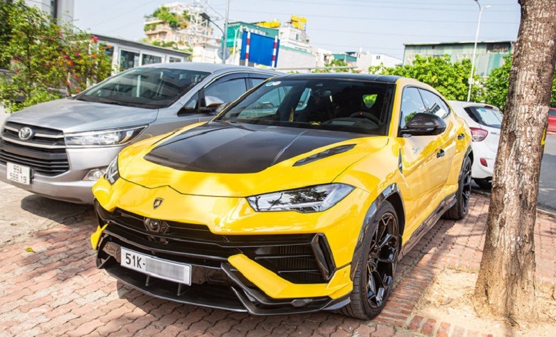 Siêu xe Lamborghini Urus Performante có giá từ 16,5 tỷ đồng