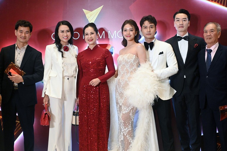 Ngắn dàn sao tham dự VTV Awards 2023